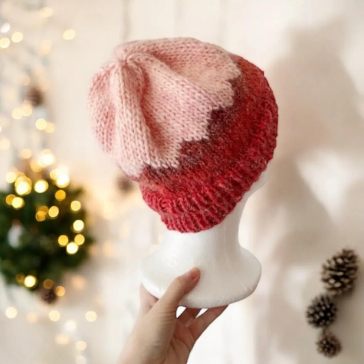 Handknit Beanie | Knit Beret | Slouchy Hat in redwood and pink colour| Knit beanie in dark red | Fluffy and cozy winter hat