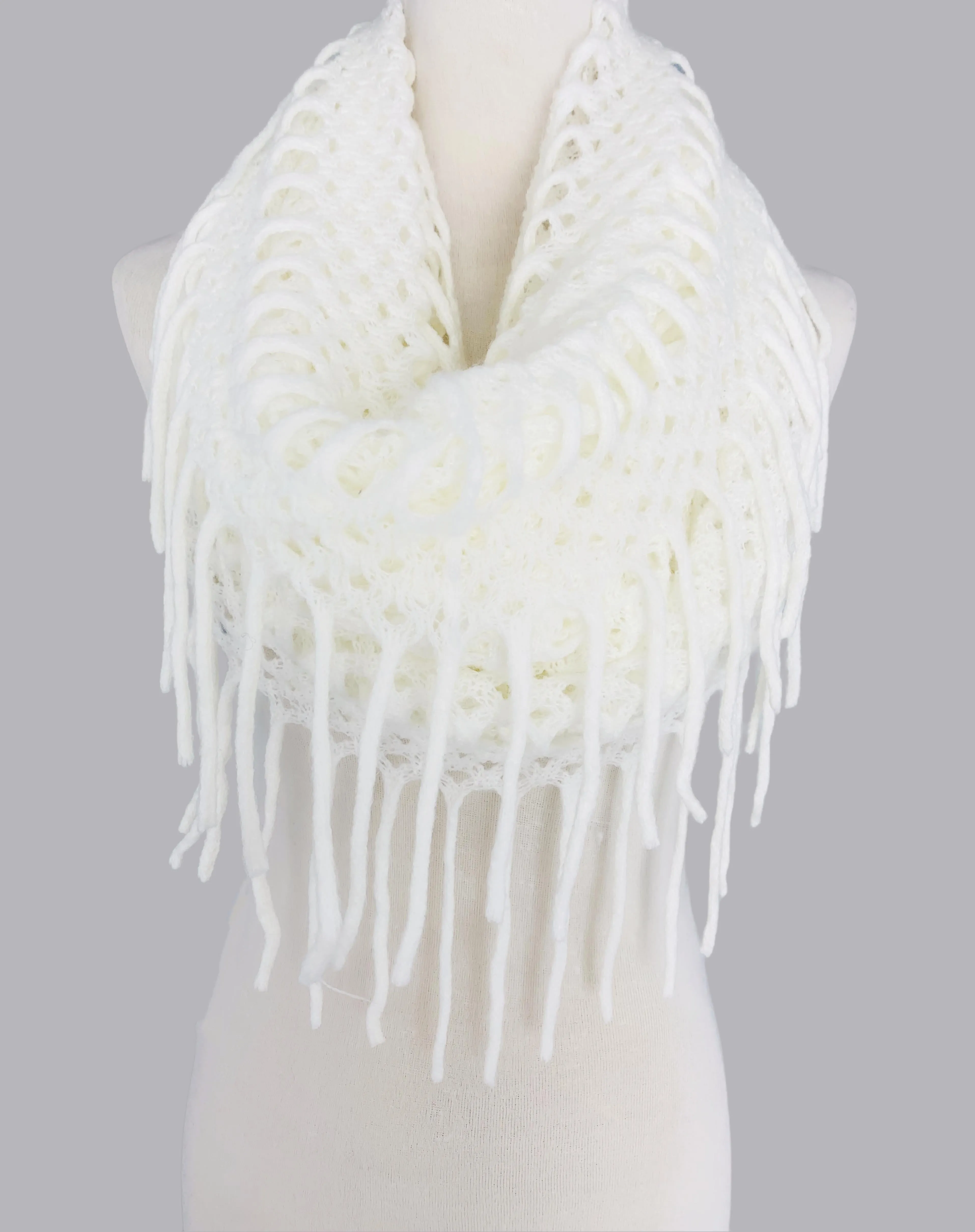 Magic Tubular Knit Scarf with Transformable Loop Design