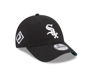 NEW ERA 9FORTY CHICAGO WHITE SOX TEAM SIDE PATCH BLACK / KELLY GREEN CAP