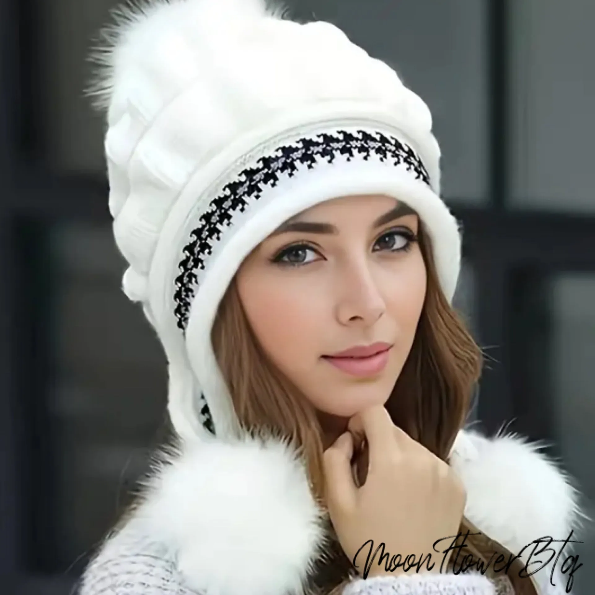 White Winter Knit Pom Pom Beanie