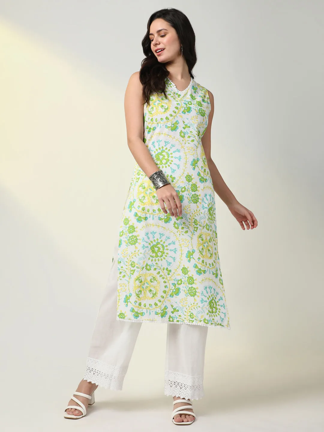 Women Green Floral Straight Kurta Set