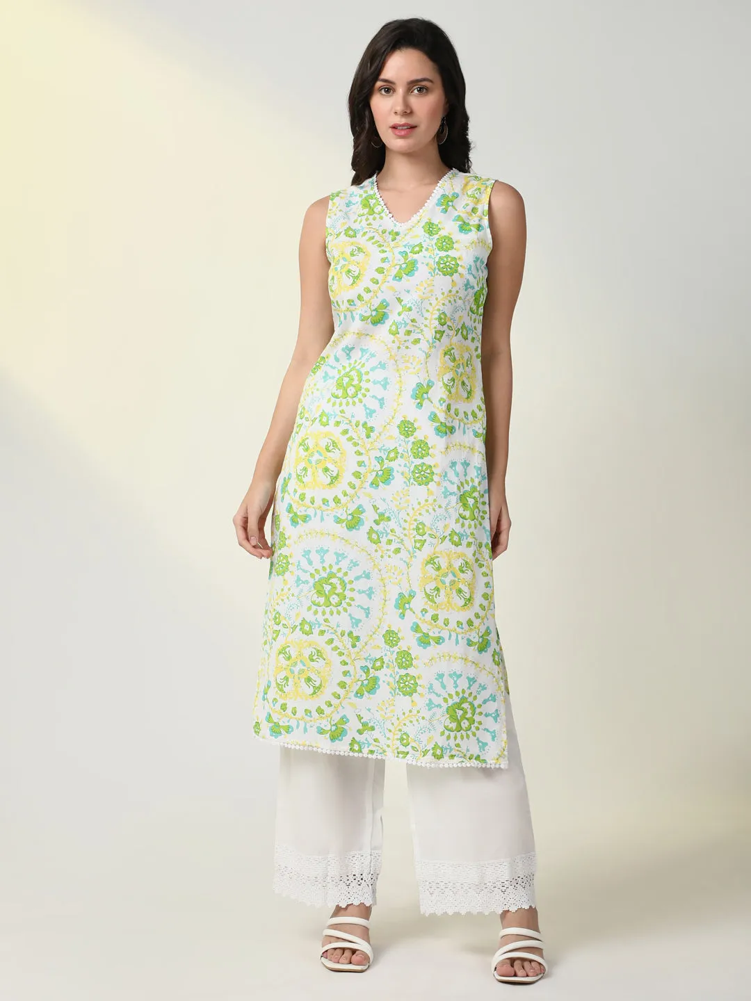 Women Green Floral Straight Kurta Set