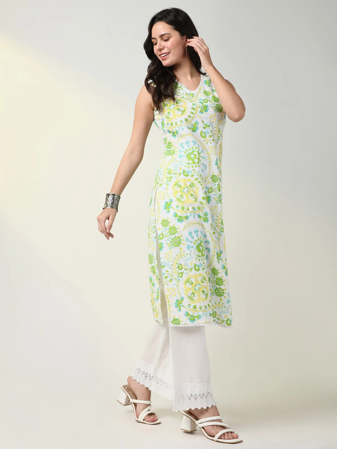 Women Green Floral Straight Kurta Set